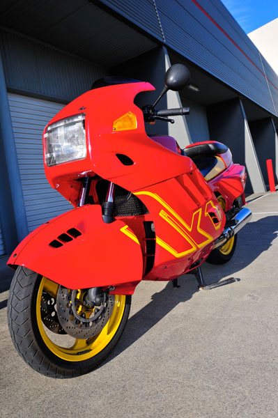 BMW K1